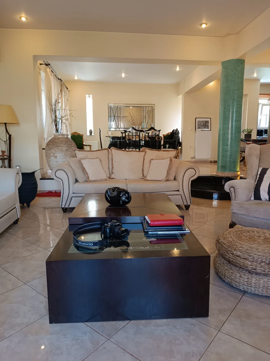 Gallery image 16