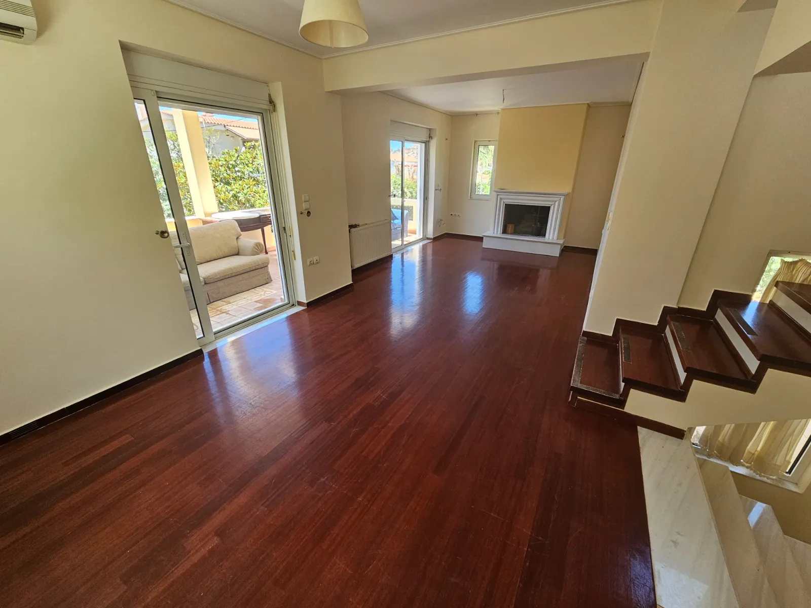 Gallery image 14