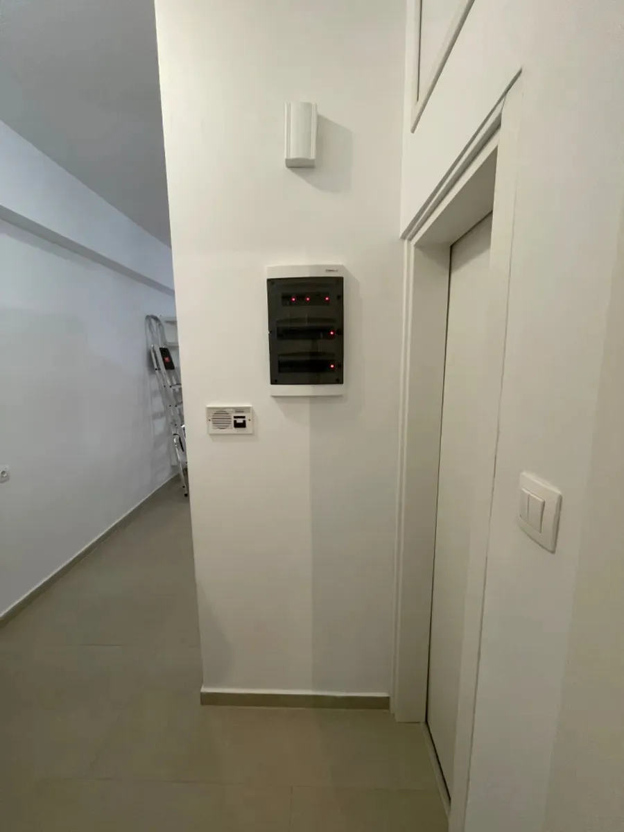 Gallery image 8