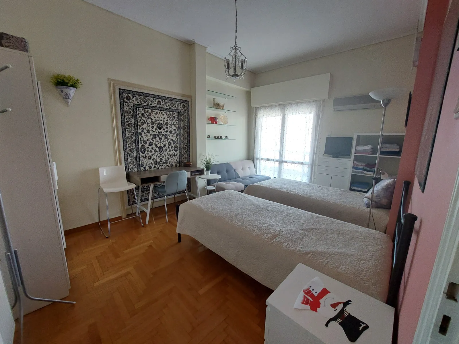 Gallery image 13