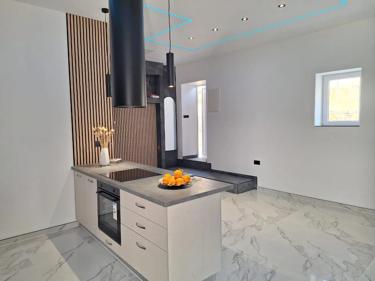 Gallery image 10