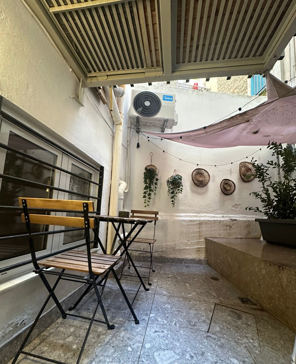 Gallery image 1