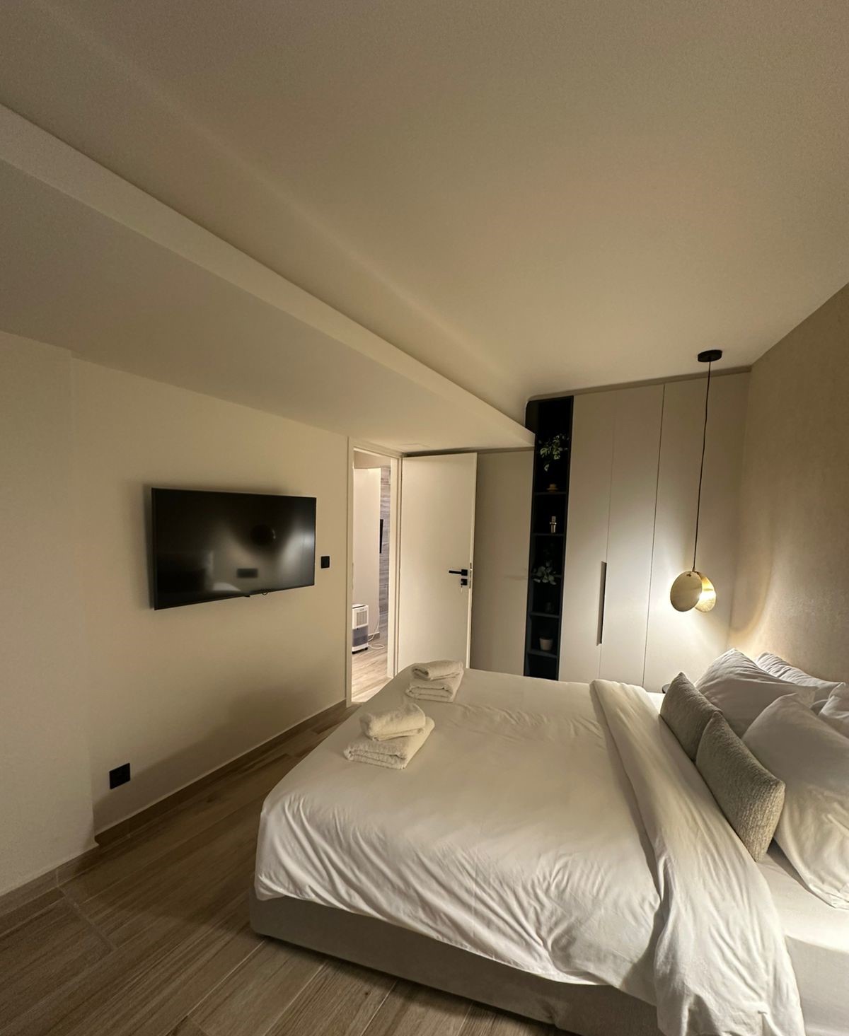 Gallery image 10