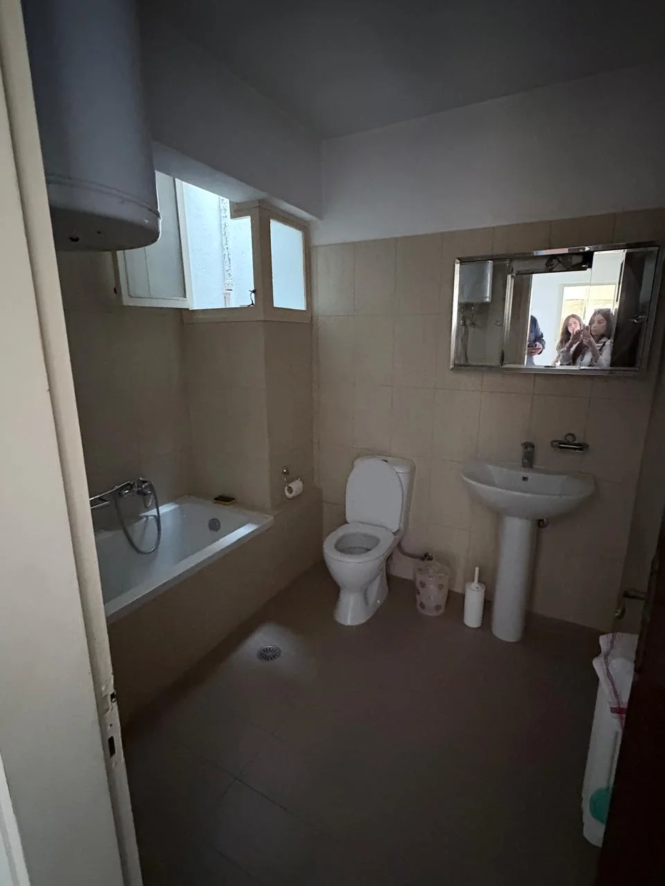 Gallery image 12