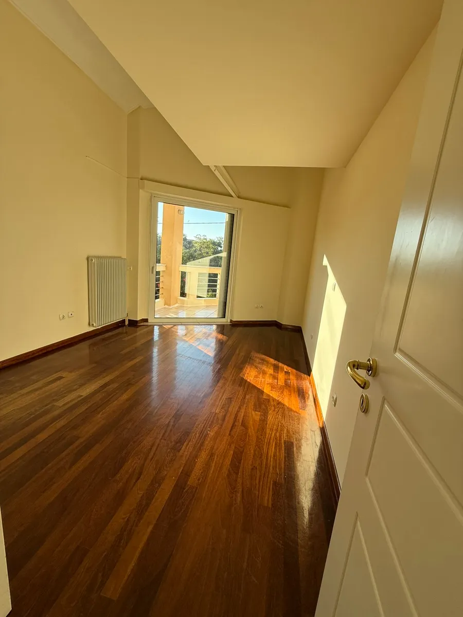 Gallery image 10