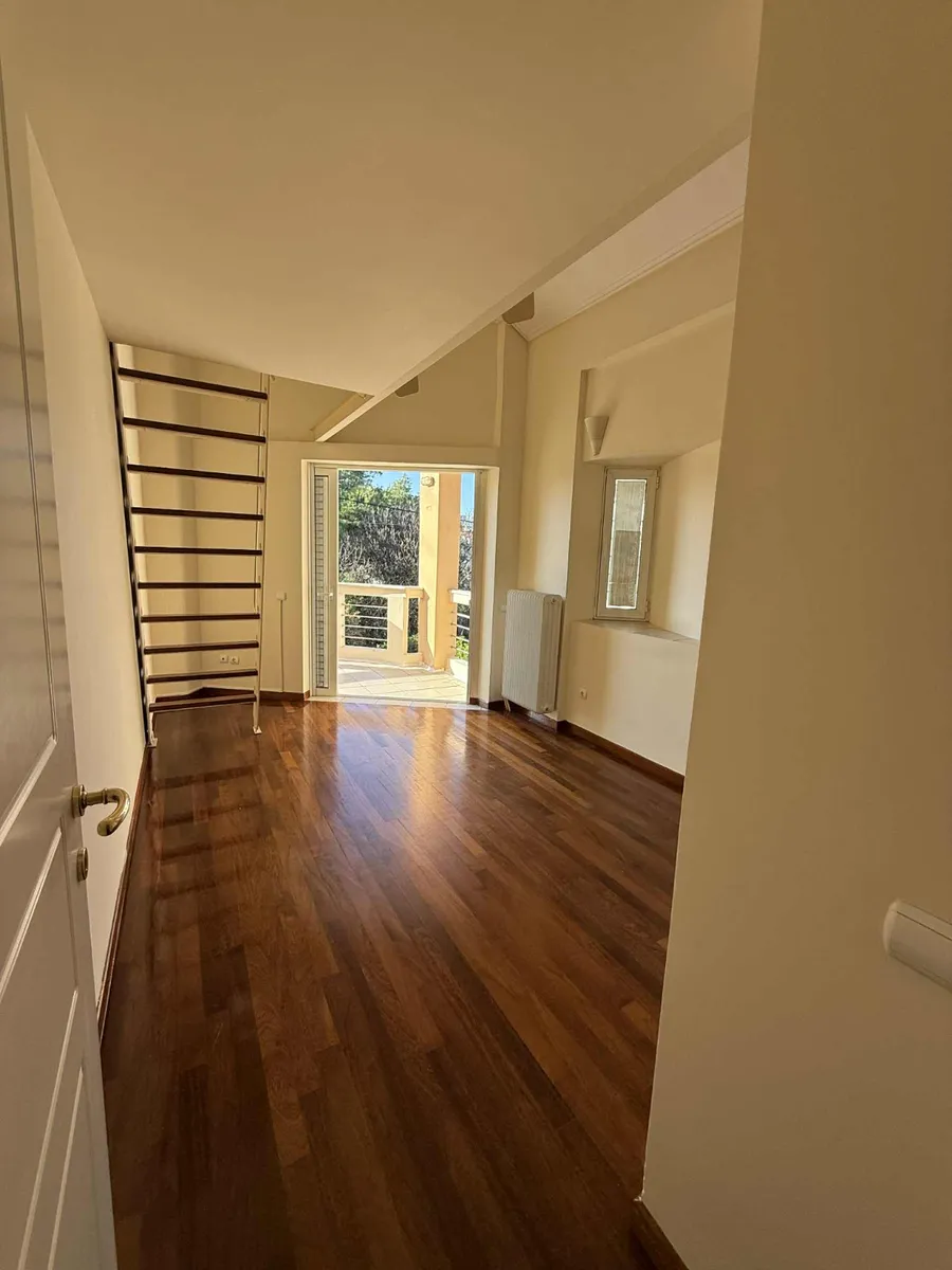 Gallery image 8