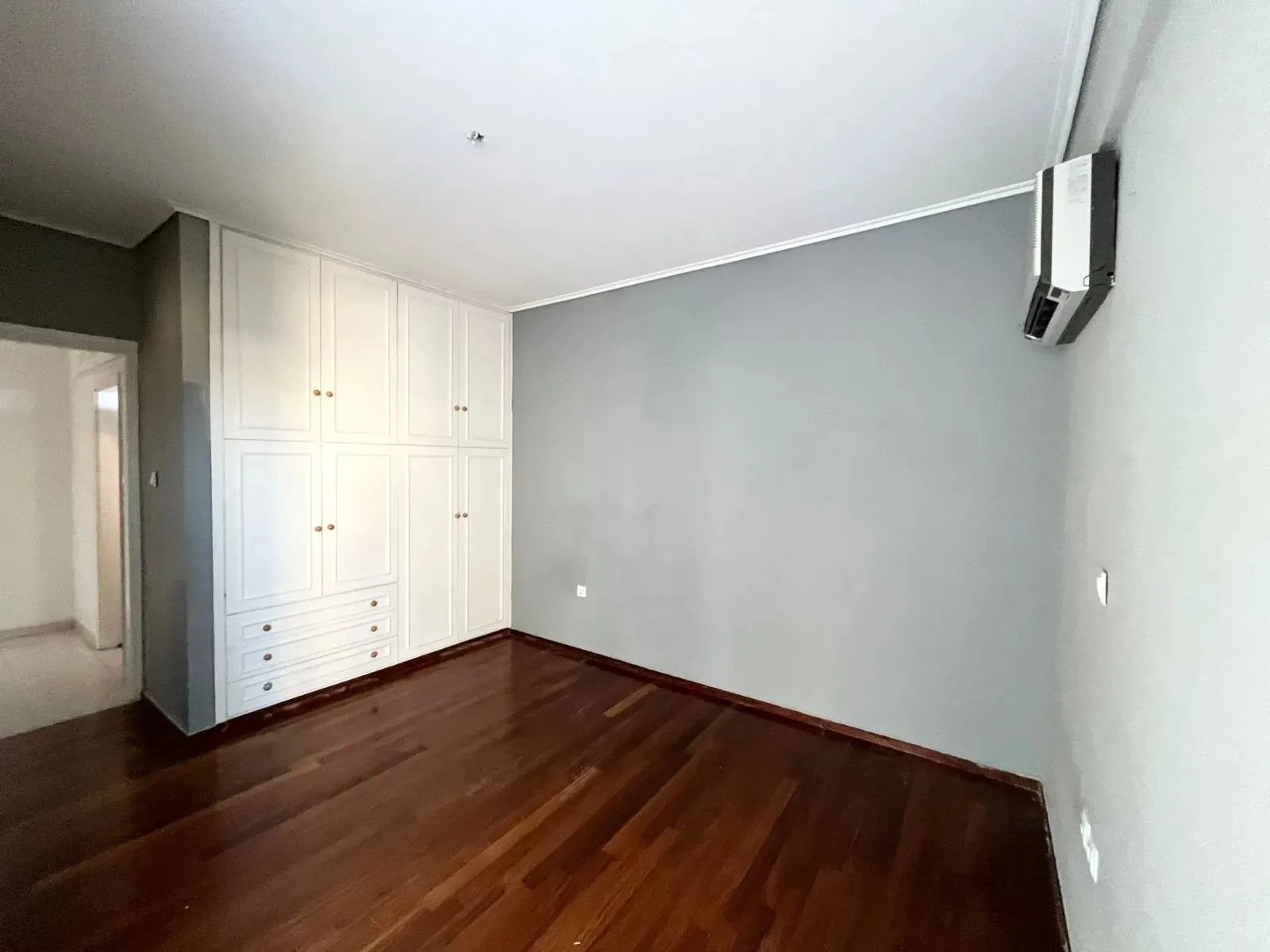 Gallery image 11