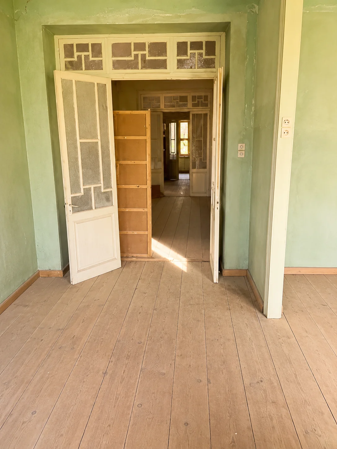 Gallery image 15
