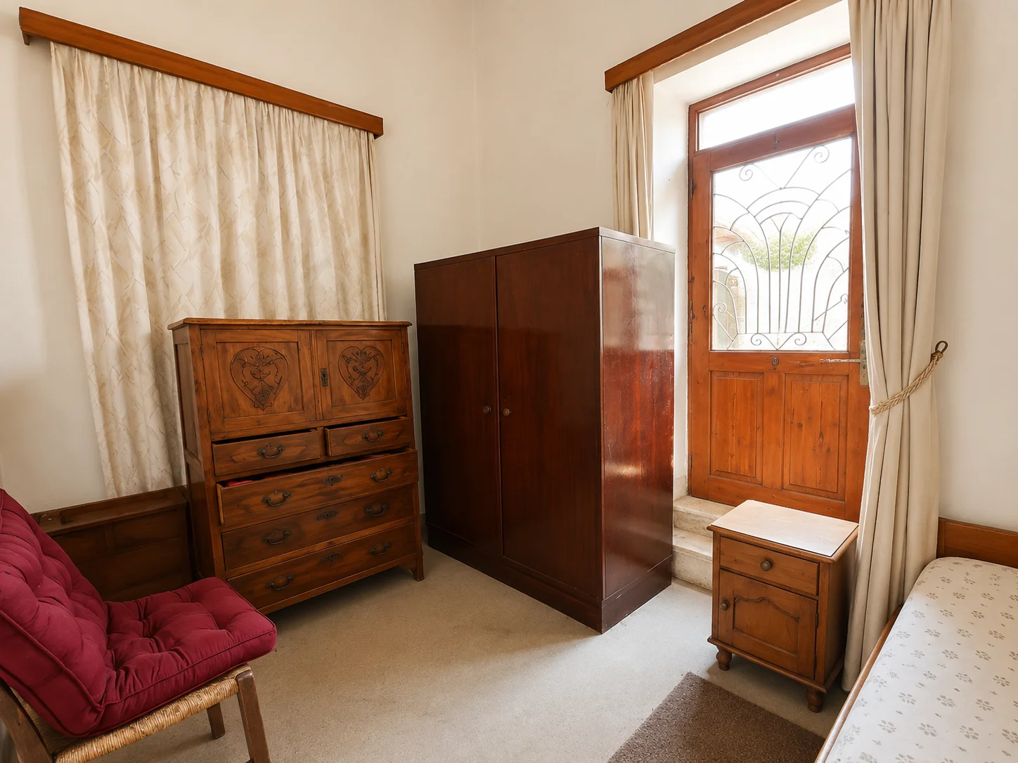 Gallery image 10