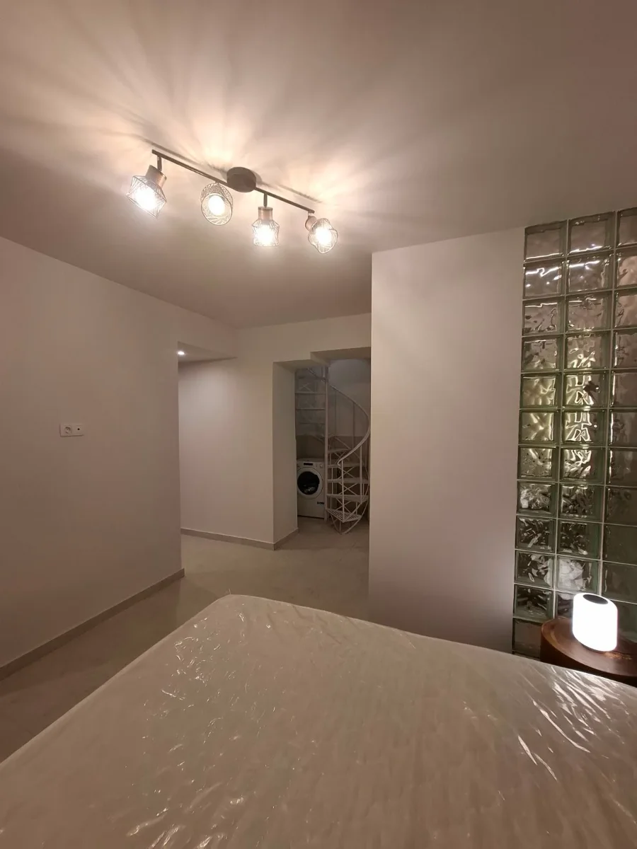 Gallery image 13