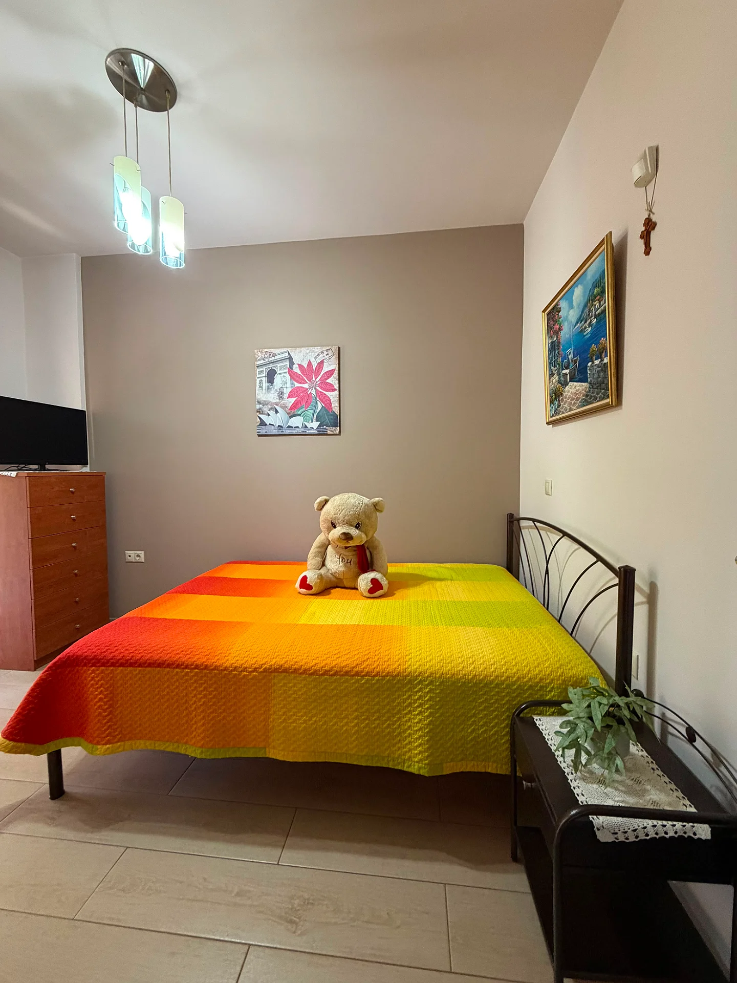 Gallery image 16