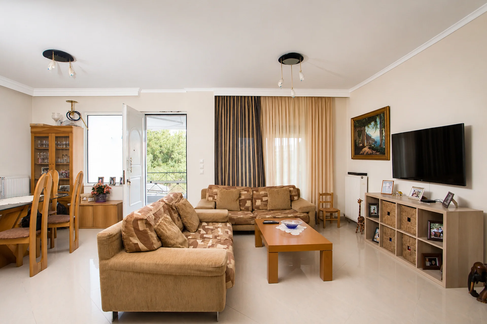 Gallery image 10