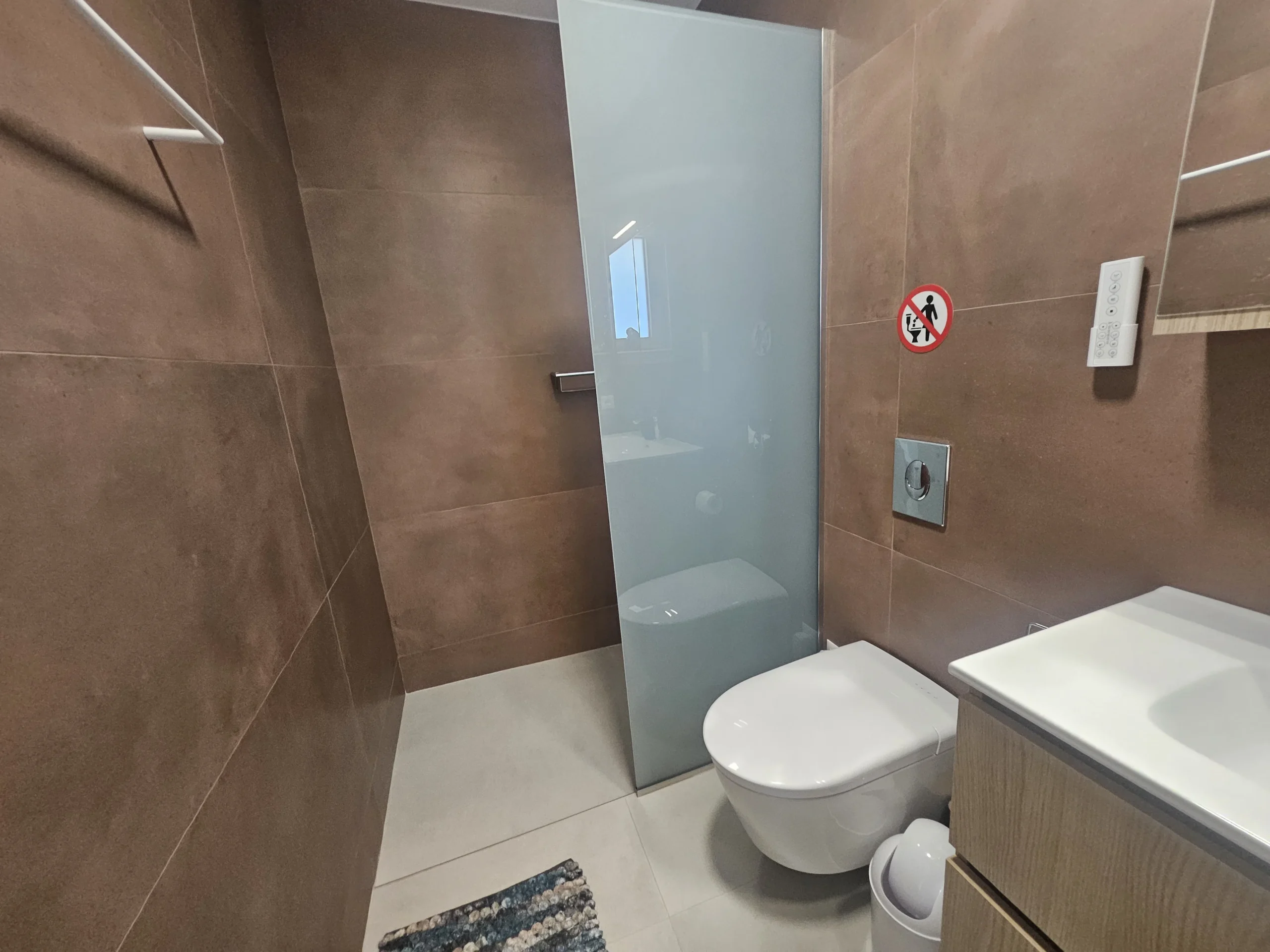 Gallery image 12