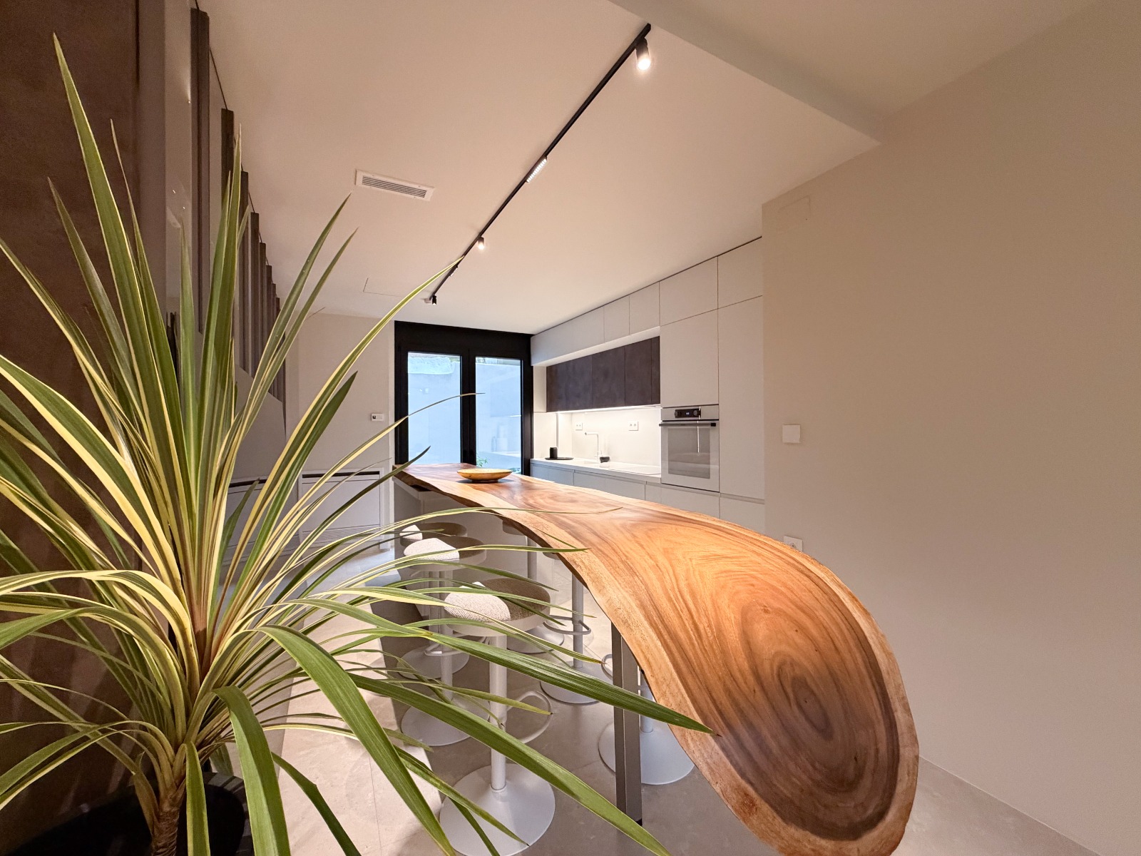 Gallery image 6