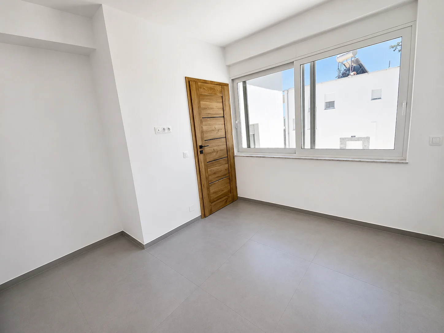 Gallery image 12