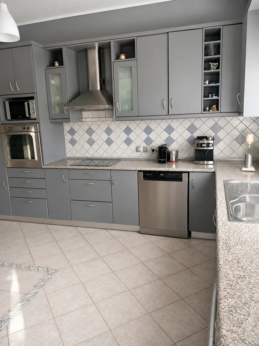 Gallery image 11