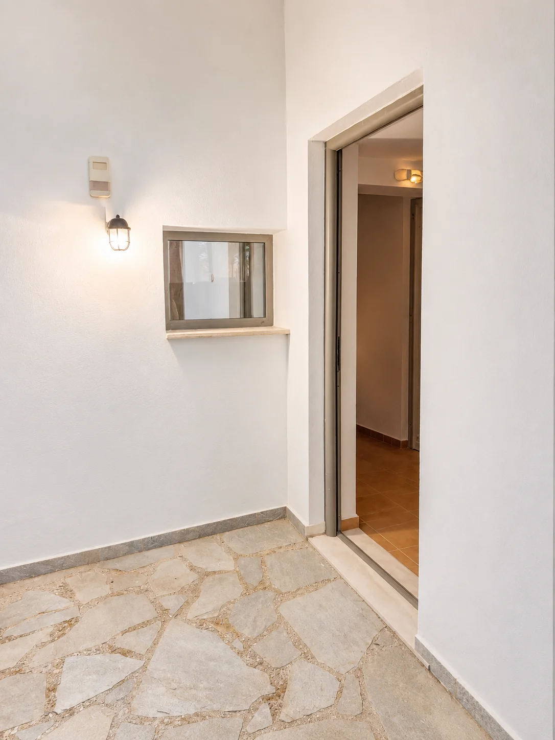 Gallery image 11