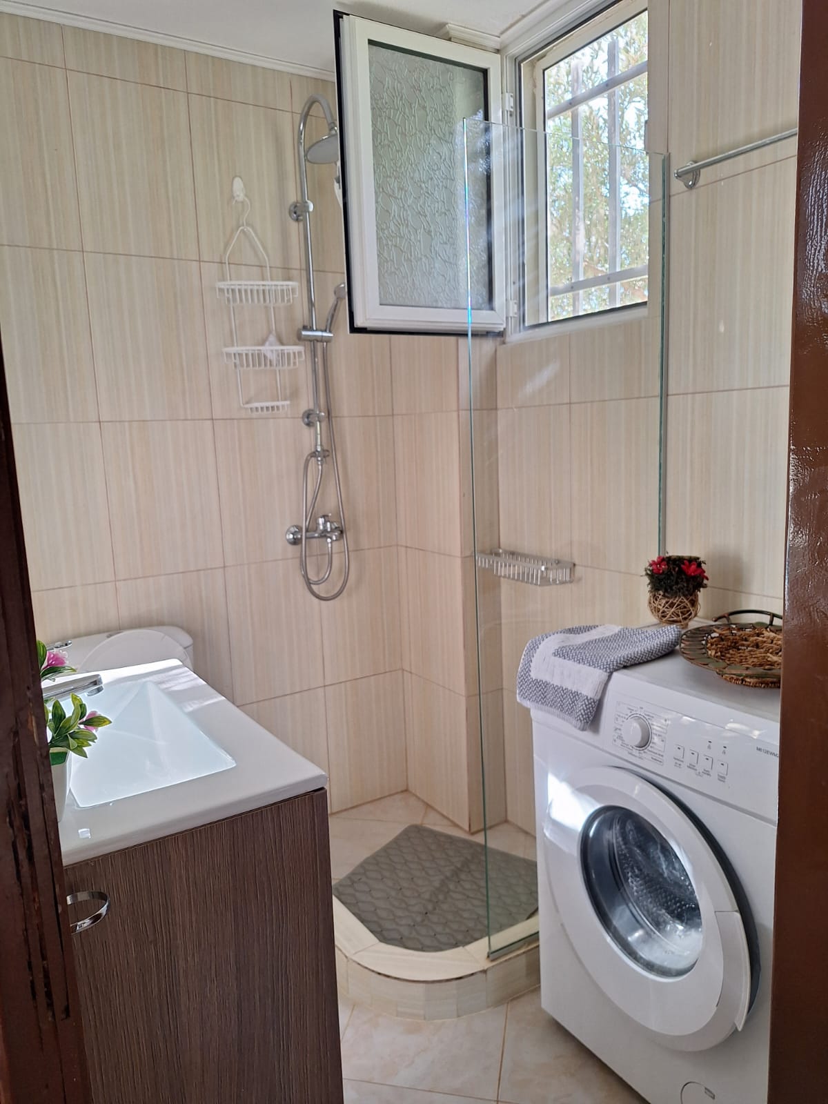 Gallery image 14