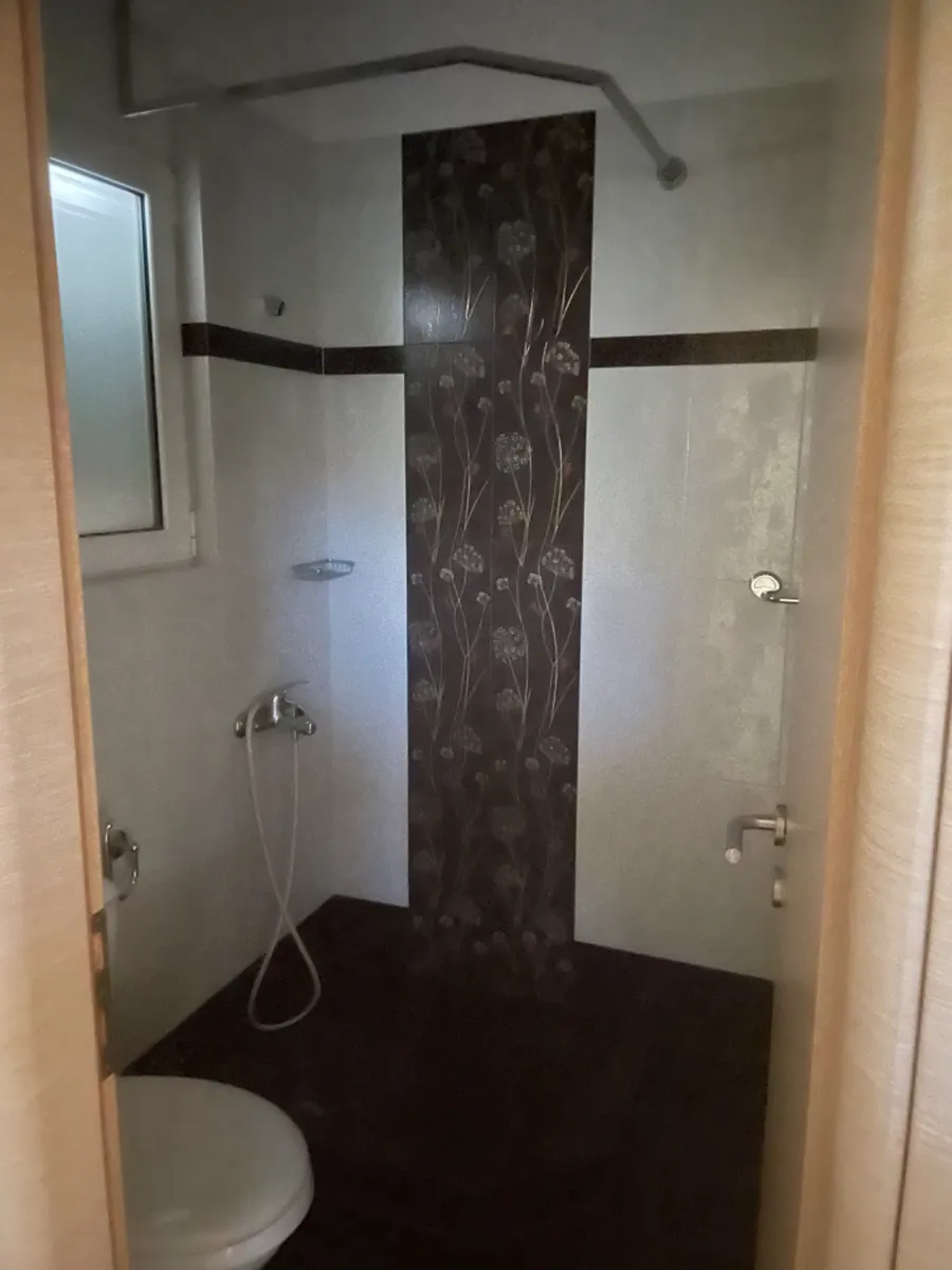 Gallery image 12