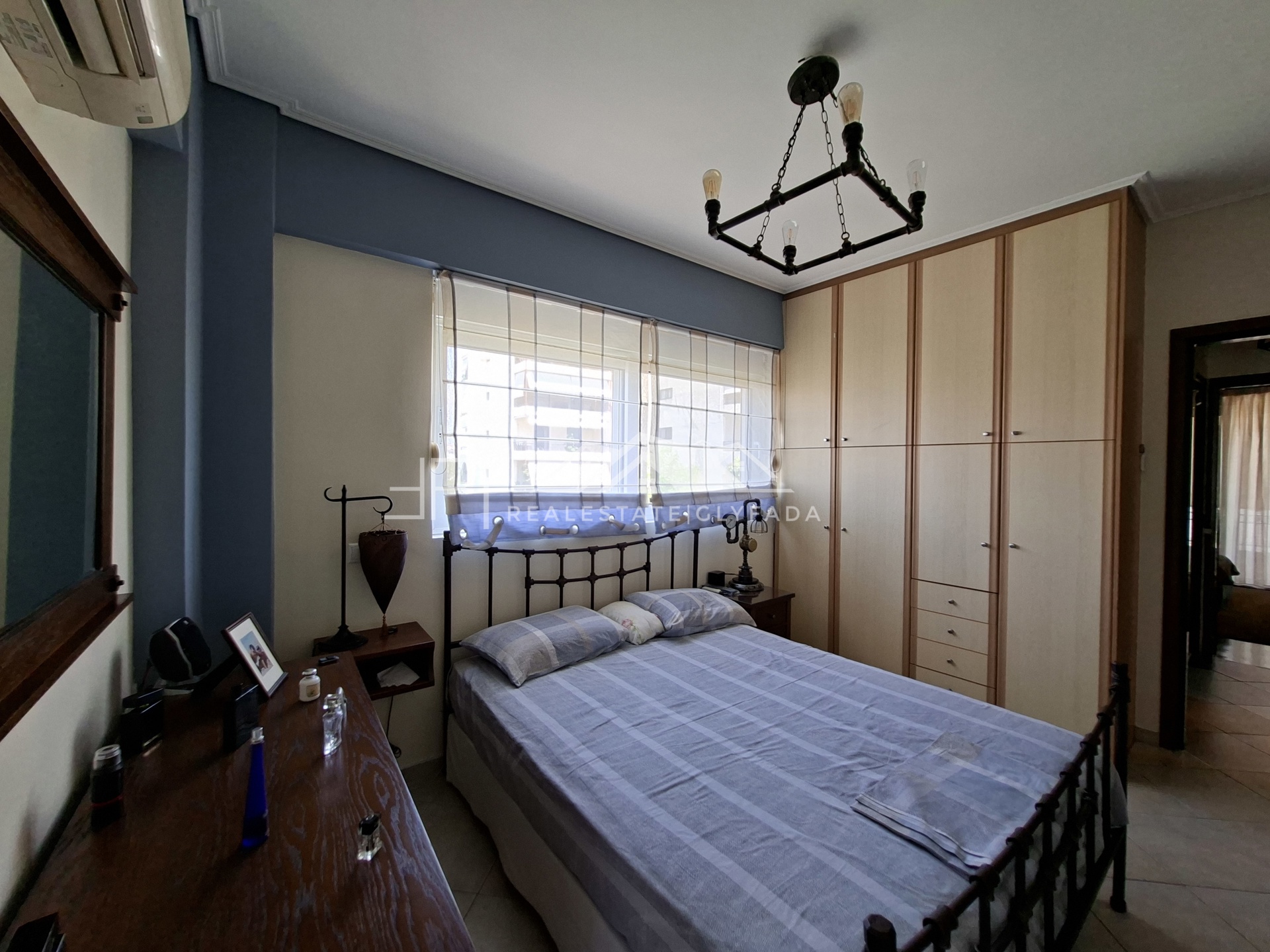 Gallery image 12