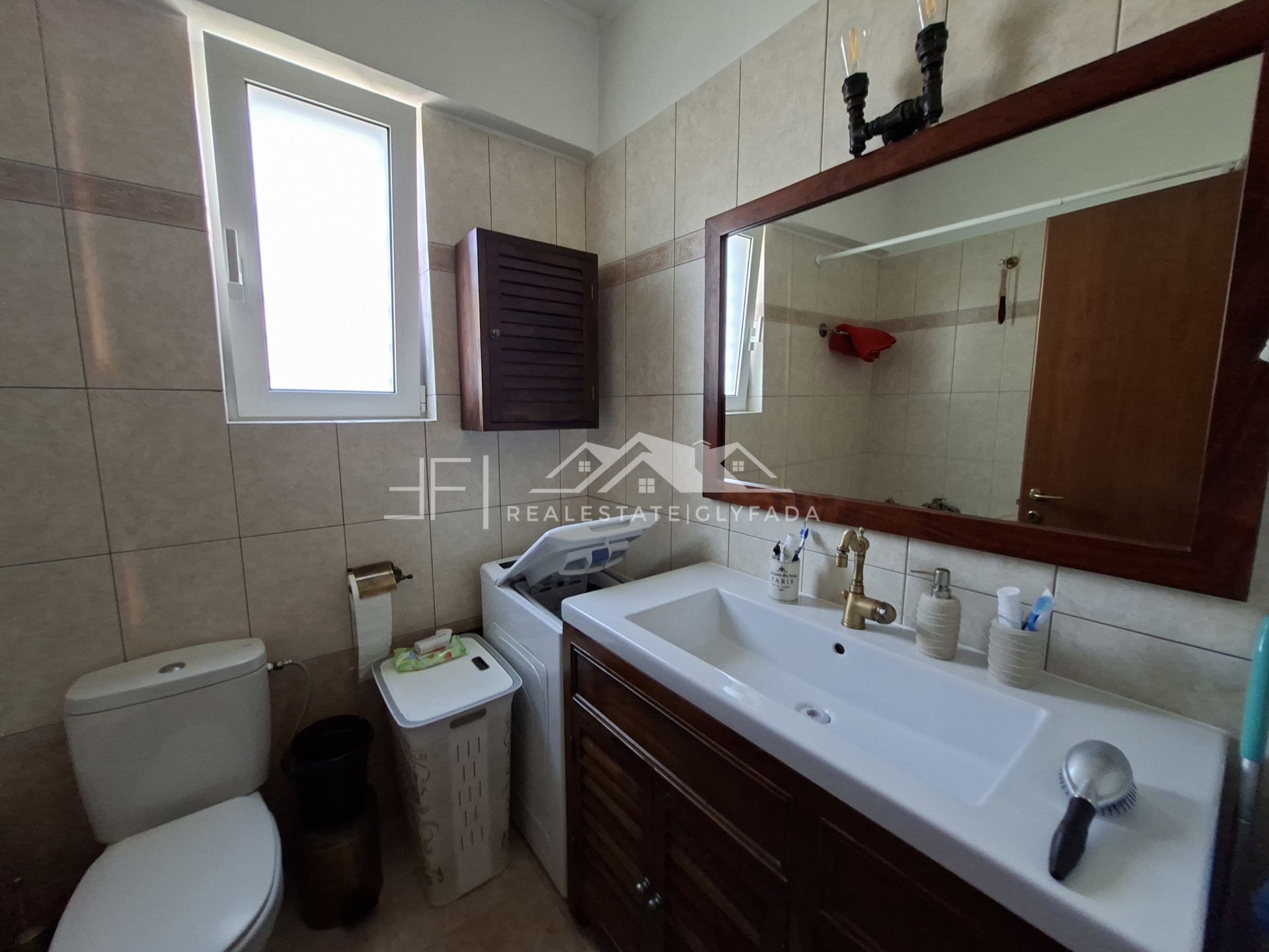 Gallery image 17