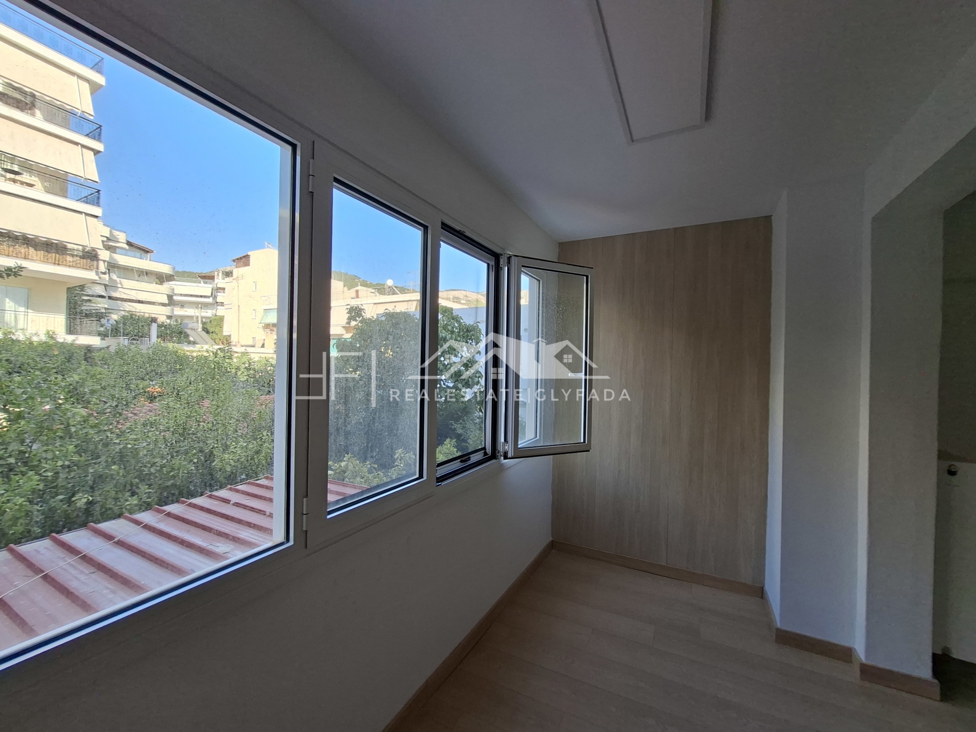Gallery image 21
