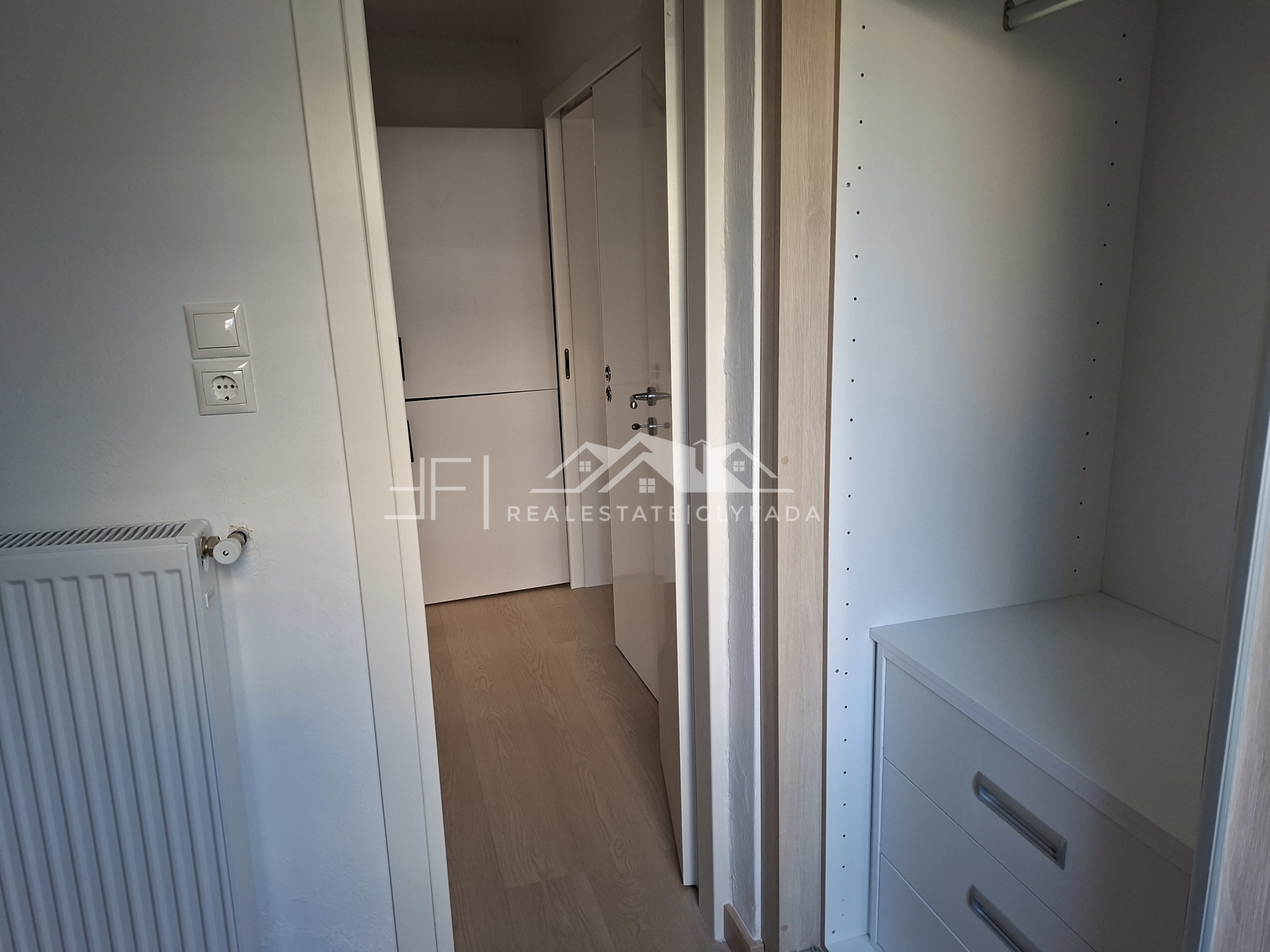 Gallery image 13