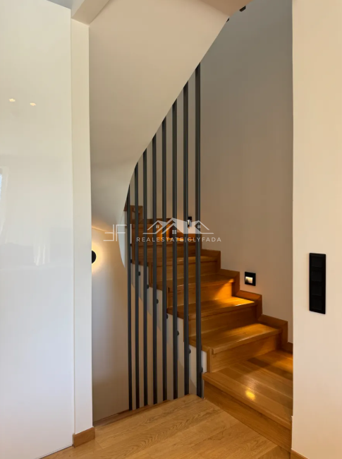 Gallery image 6