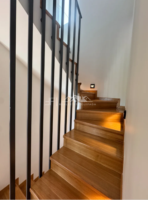 Gallery image 14