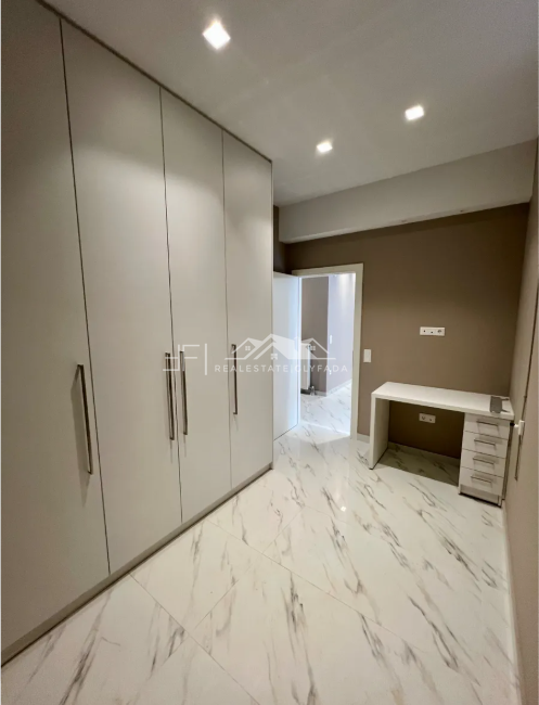 Gallery image 12