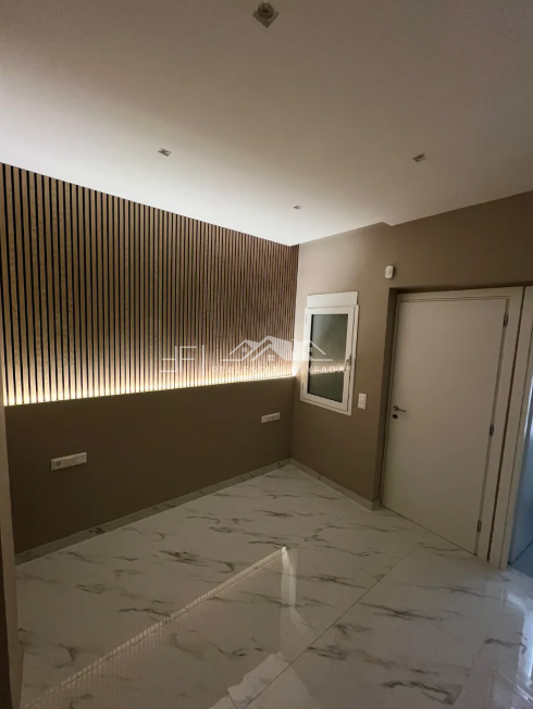 Gallery image 7