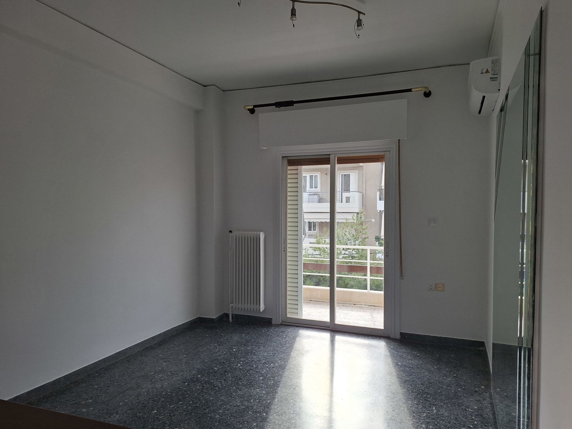 Gallery image 21