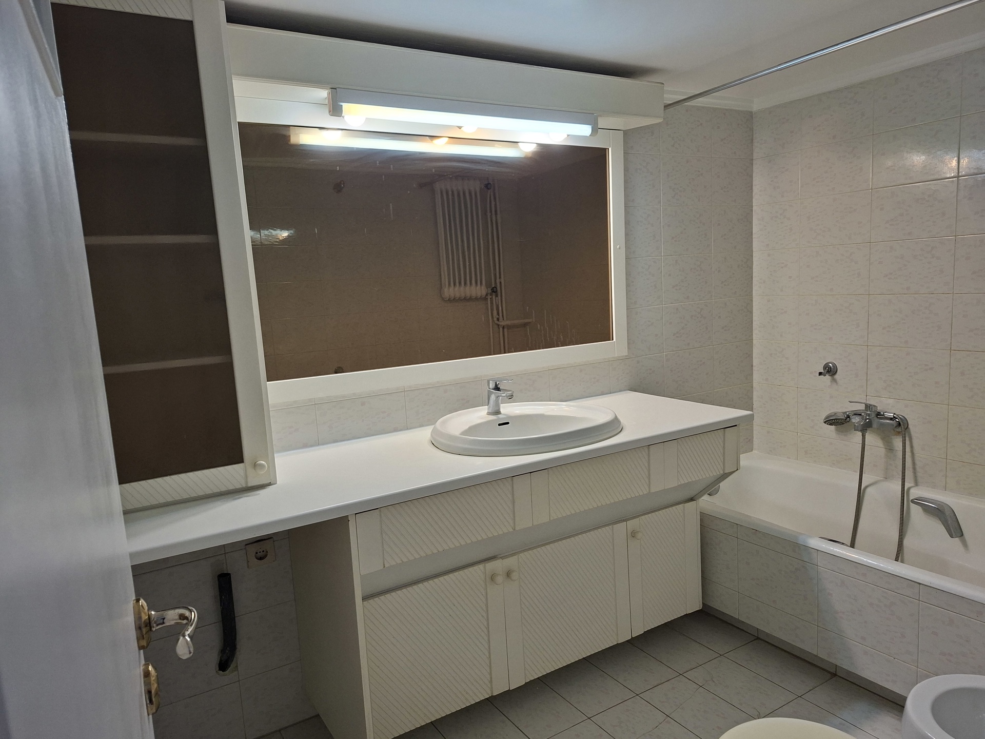 Gallery image 10