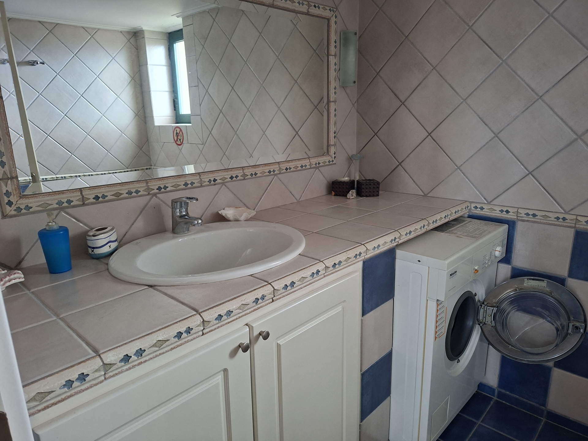 Gallery image 13
