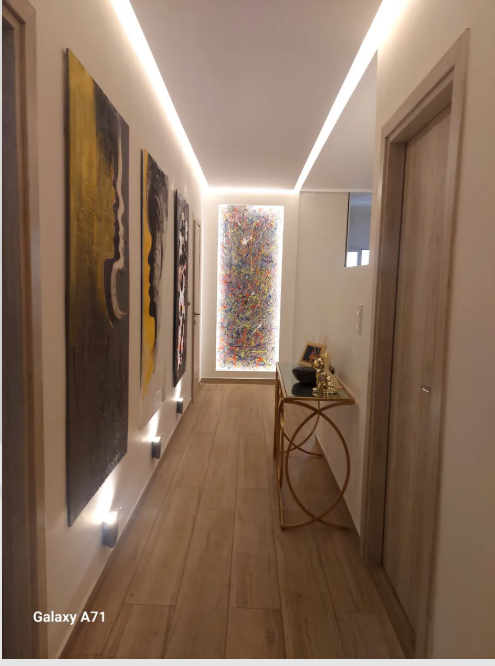 Gallery image 12