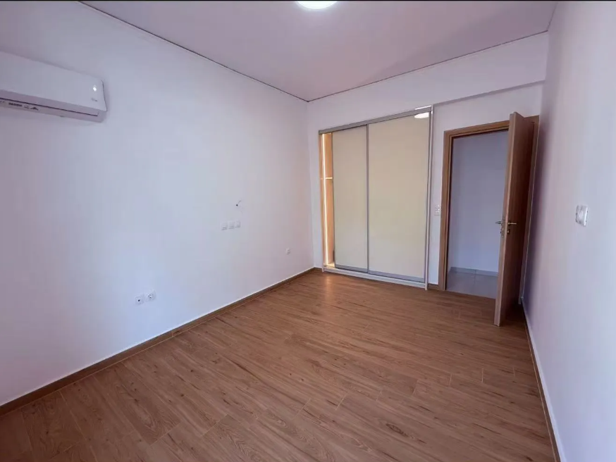 Gallery image 12