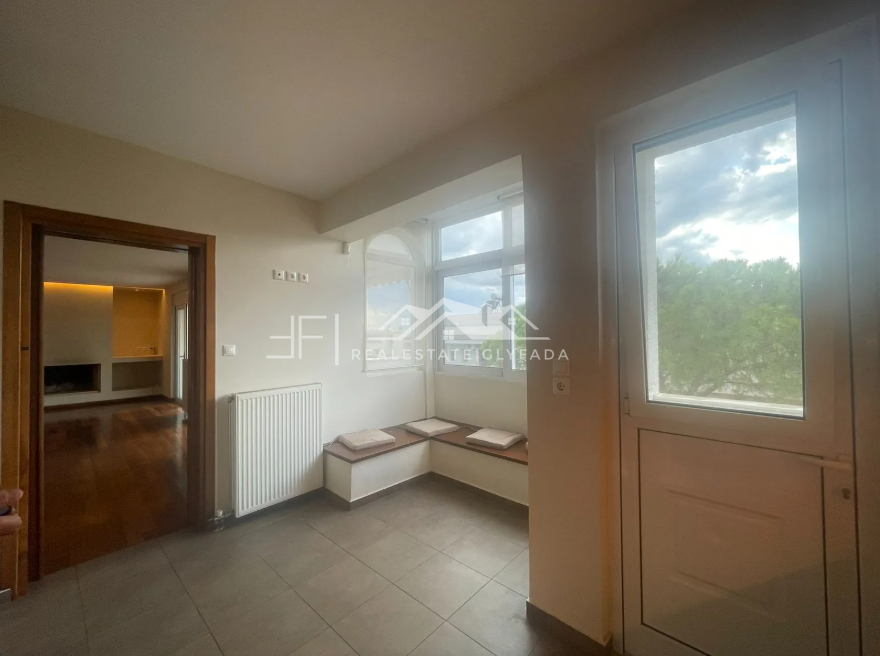 Gallery image 10