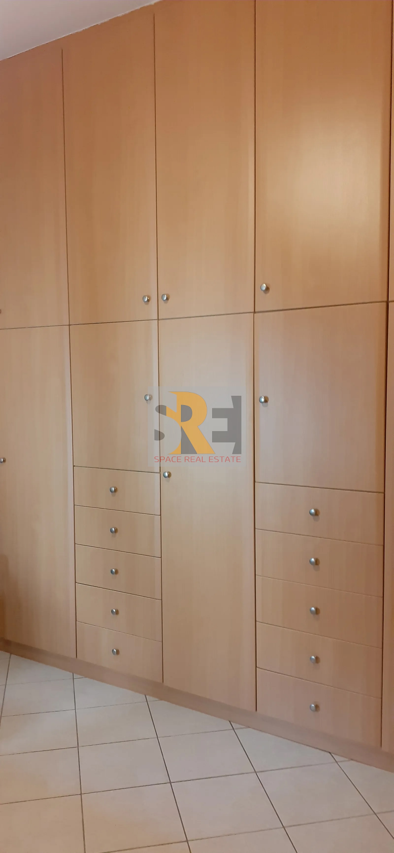 Gallery image 13