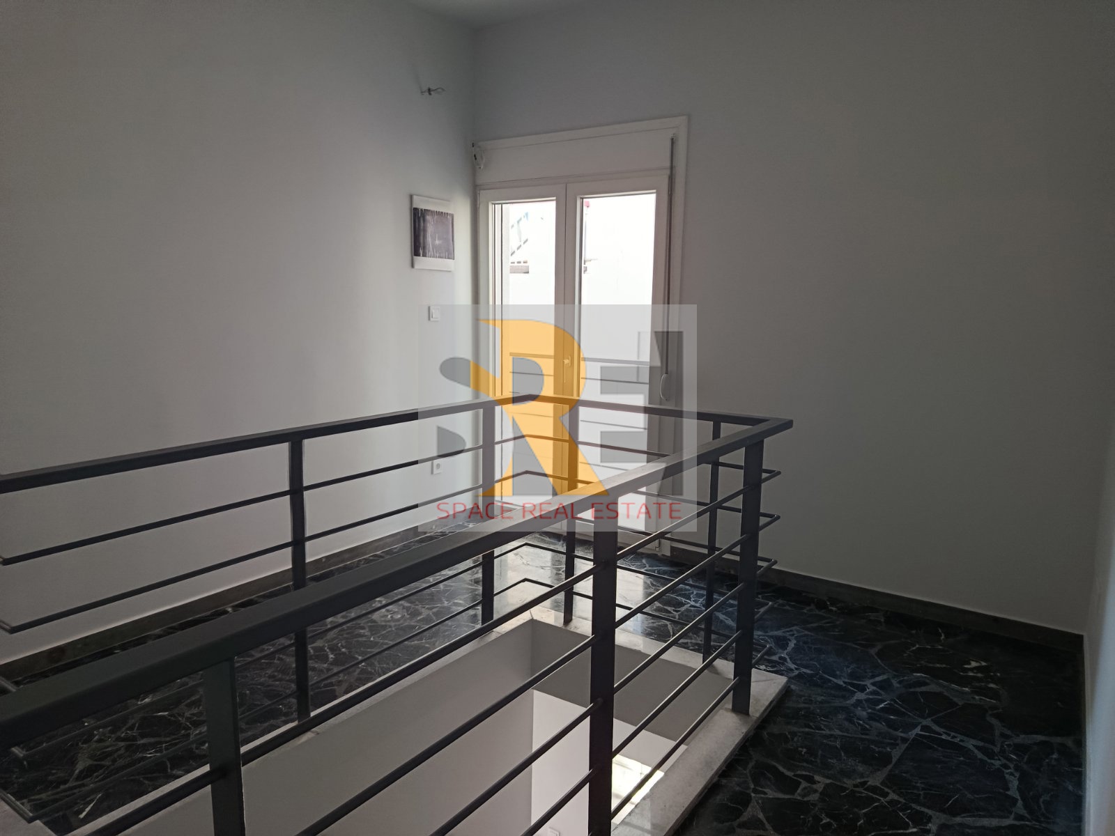 Gallery image 10
