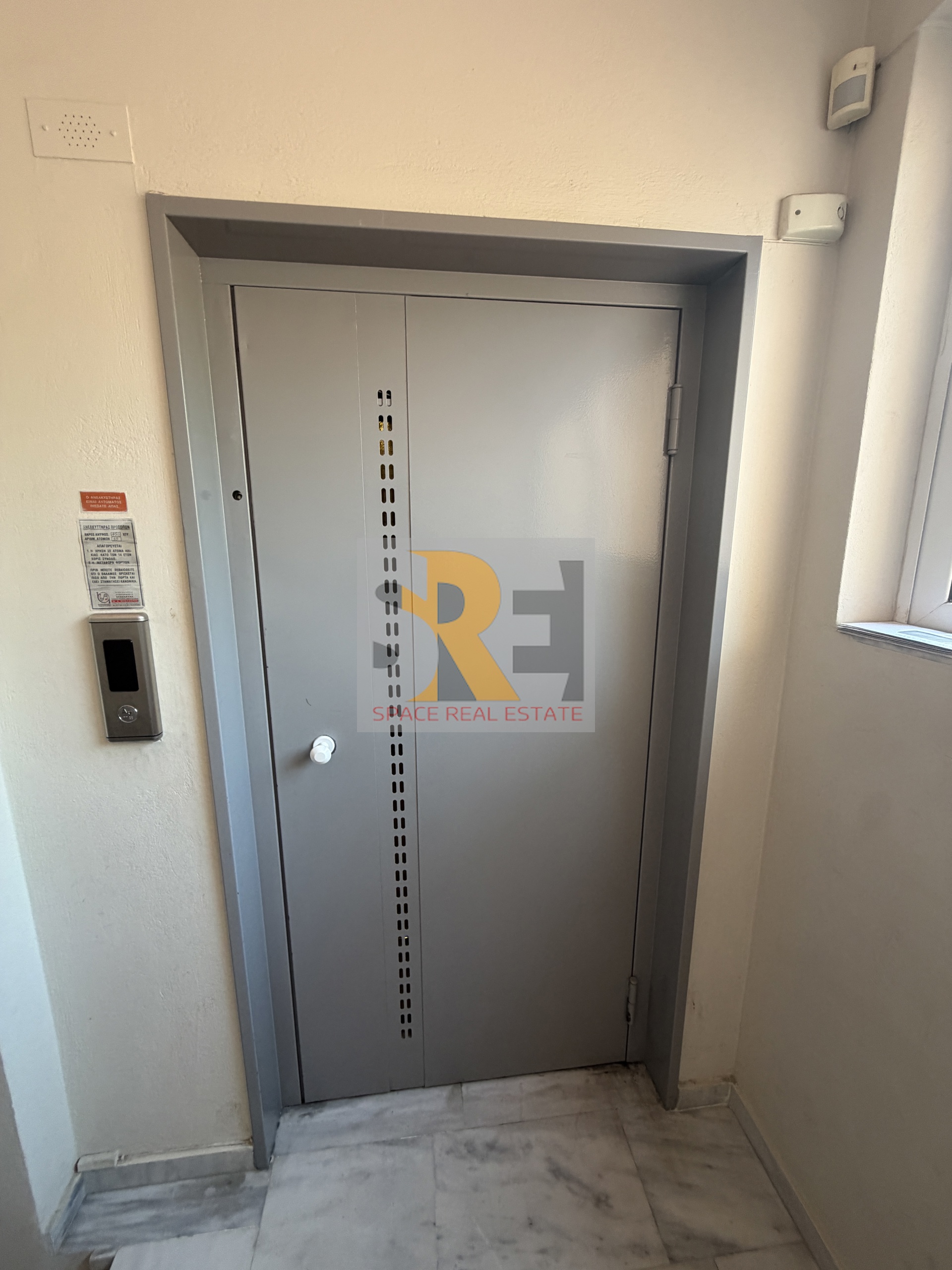 Gallery image 16