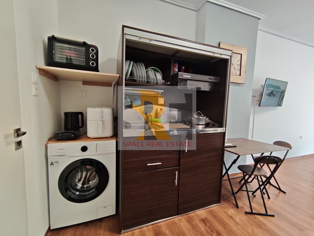 Gallery image 3