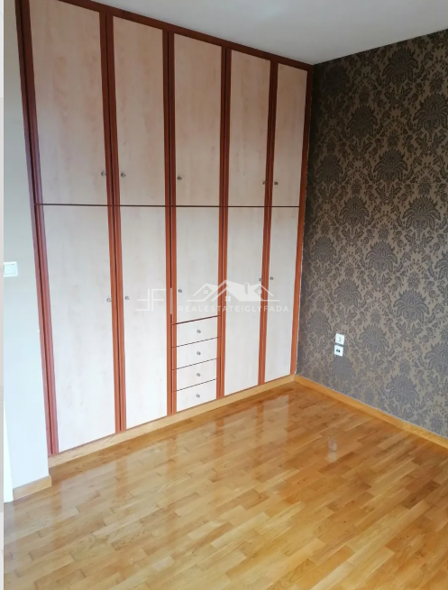 Gallery image 19