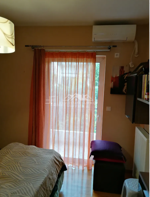 Gallery image 21