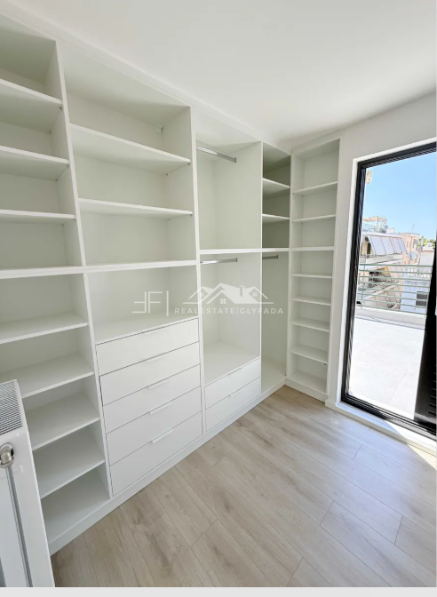 Gallery image 19