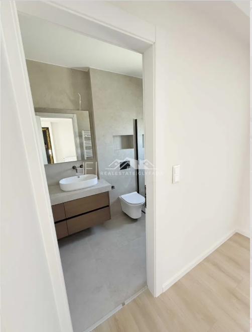 Gallery image 13