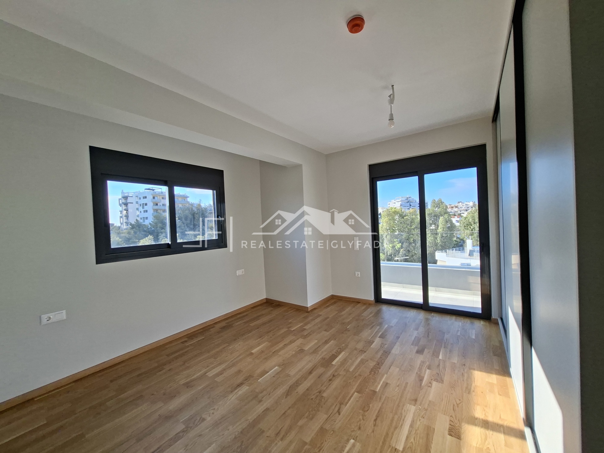Gallery image 12