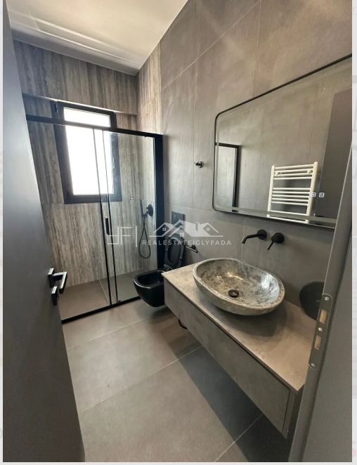 Gallery image 14