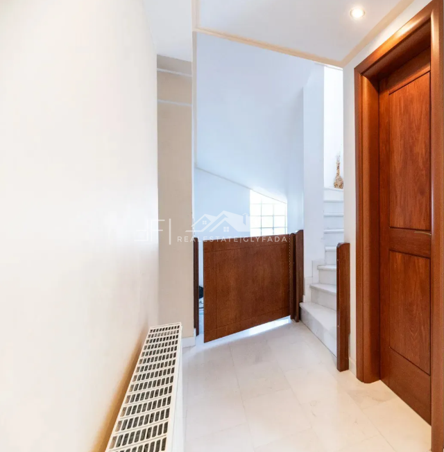 Gallery image 9