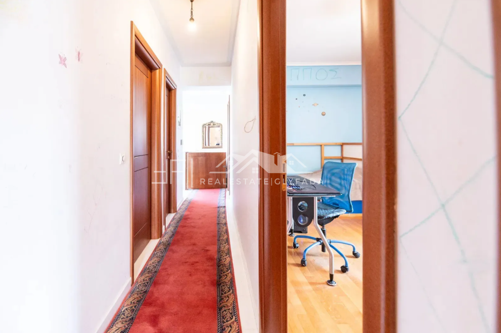 Gallery image 12