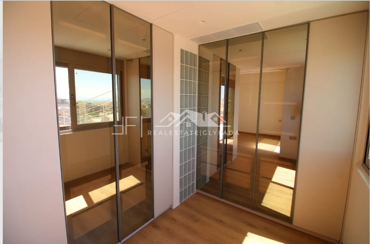 Gallery image 13